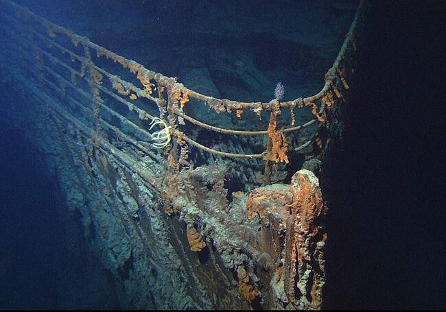 Sub viewing Titanic wreckage disappears; Blinken meets Xi