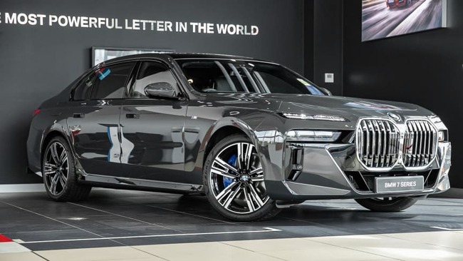 Demo 2022 Grey BMW 7 Series 740i M Sport Sedanfor sale in Essendon Fields, VIC