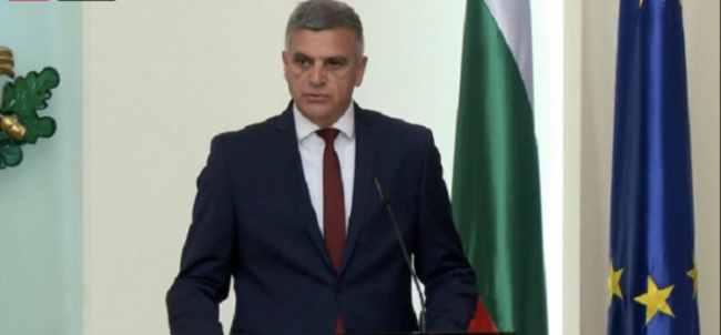 Bulgarians Should Brace for Hard Winter Crisis Similar to Winter of 1997
