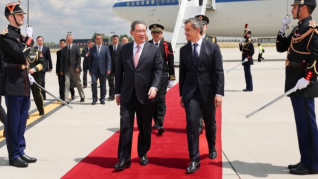 Chinese premier puts forward 3-point proposal on deepening China-France cooperation