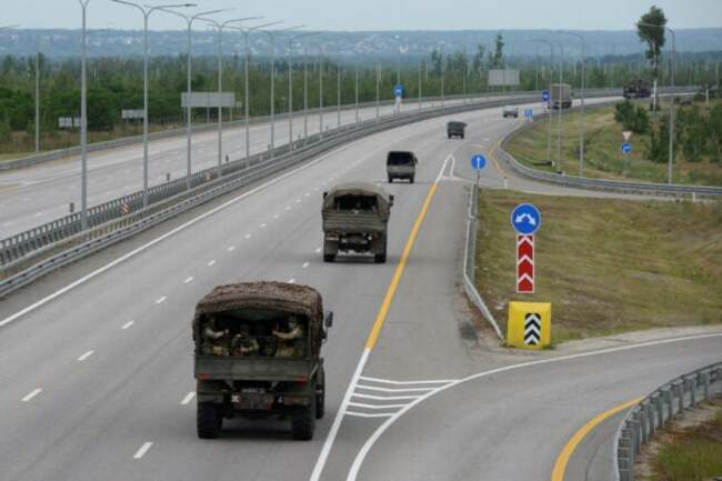 Muscovites made uneasy by revolt, Ukrainians pleased at internal turmoil