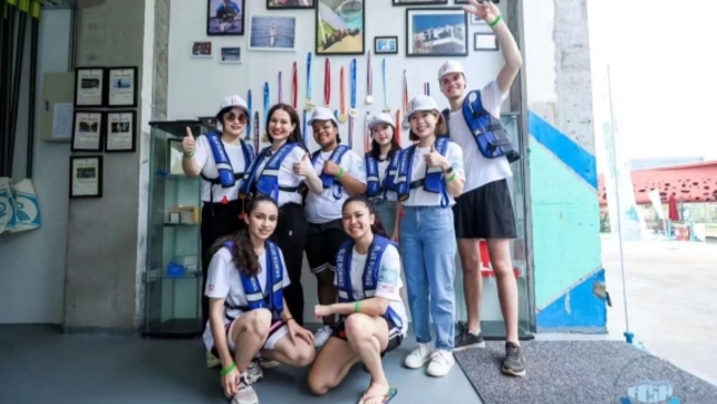 Rowing Adventure: My First Thrilling Race