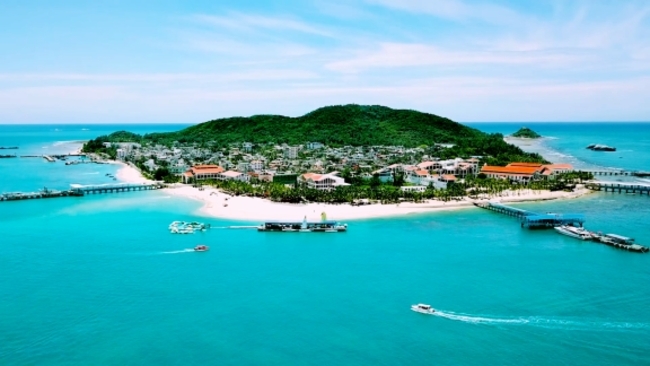 Shanghai tourists a major contributor to Sanya tourism