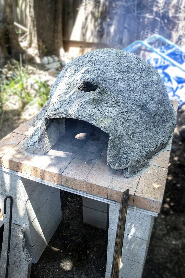 Build your own backyard pizza oven and make Naples-style pies
