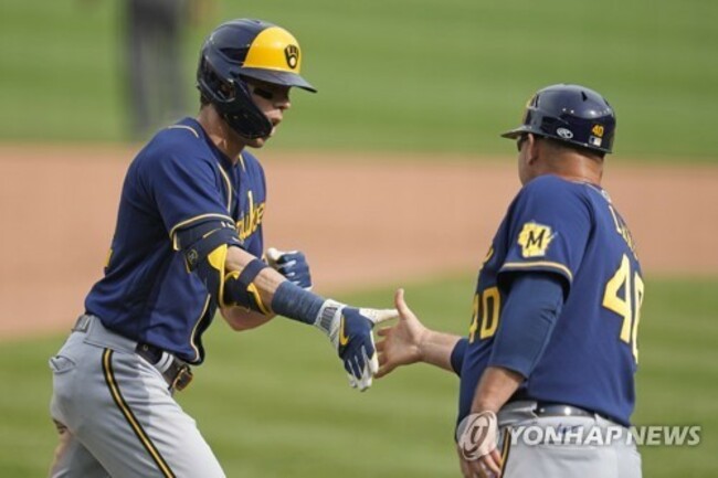 Brewers Pirates Baseball