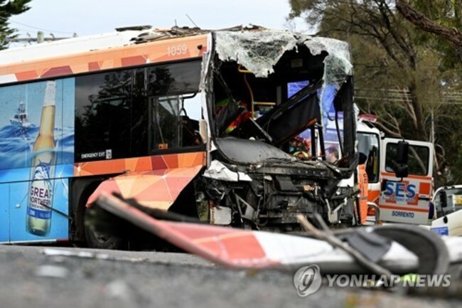 epaselect AUSTRALIA BUS CRASH