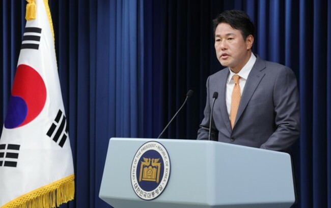 Yoon to depart for six-day trip for NATO summit, Poland visit