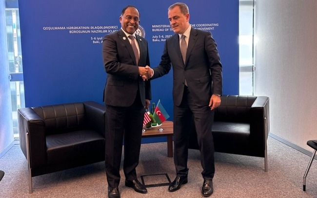 ZAMBRY HOLDS BILATERAL MEETINGS WITH NAM COUNTERPARTS FROM 7 COUNTRIES