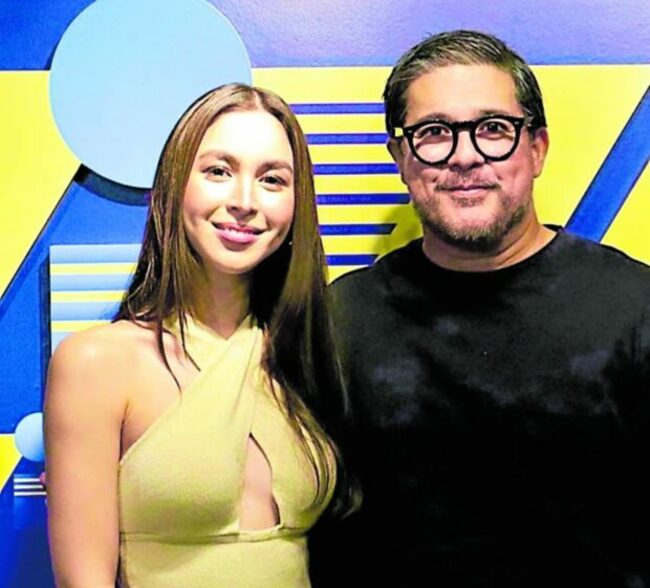 Awkwardness and excitement in new Aga Muhlach-Julia Barretto tandem