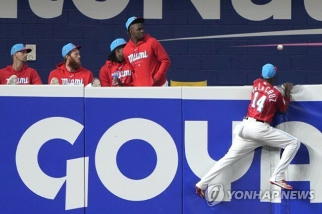 APTOPIX Phillies Marlins Baseball