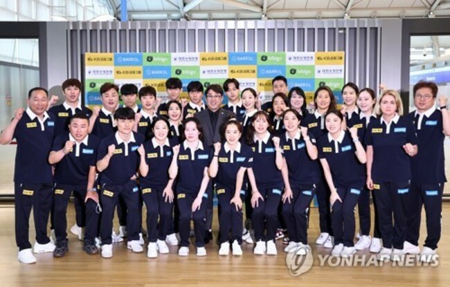 S. Korean diving, artistic swimming, open water teams head to Japan for world championships