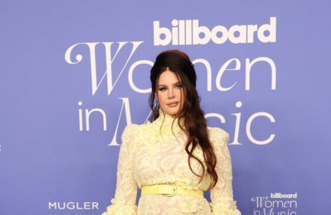 Lana Del Rey felt like a ‘failure' and ‘seriously' considered quitting music