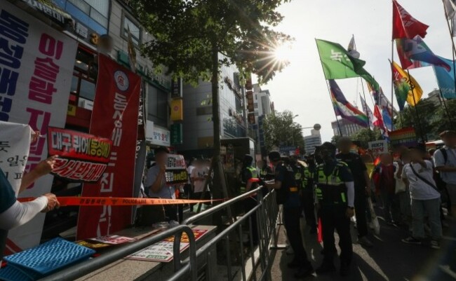 Daegu Mayor announces legal dispute surrounding clashes in Daegu Queer Festival