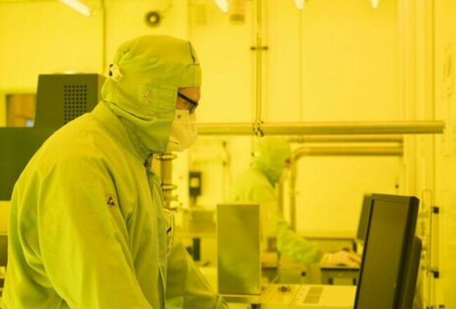 SMART Photonics Raises €100M in Additional Funding