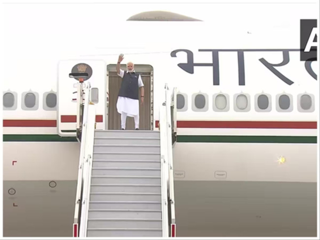 Indian Prime Minister Modi begins official visit to France