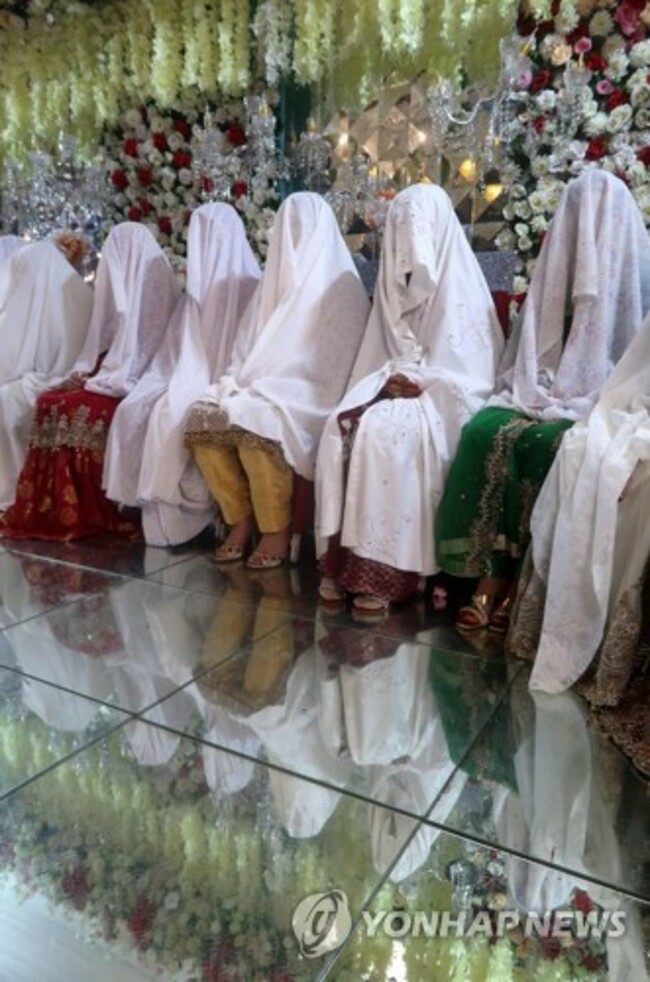 PAKISTAN MASS WEDDINGS