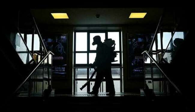 Moscow shuts down as Russia sees record virus cases, deaths