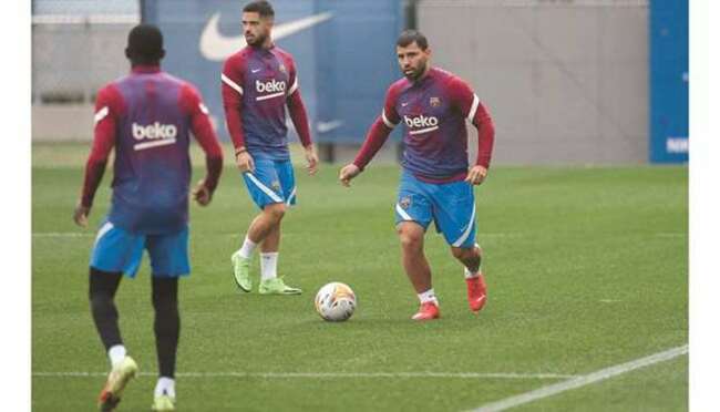 Barca begin life sans Koeman at home to struggling Alaves