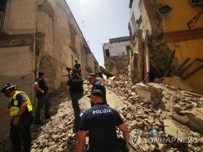 ITALY BUILDING COLLAPSE