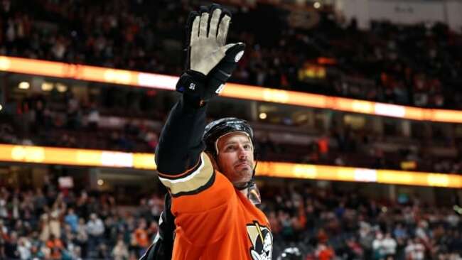 Getzlaf becomes Ducks' all-time points leader in victory over Canadiens