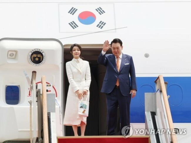 Yoon returns home from trip to Lithuania, Poland, Ukraine