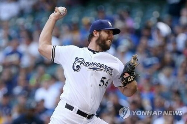 Lotte Giants sign new pitcher Wilkerson, release Straily