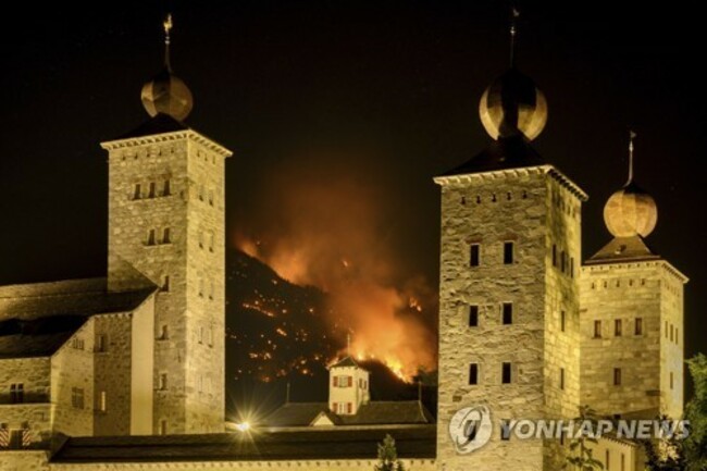 APTOPIX Switzerland Wildfires