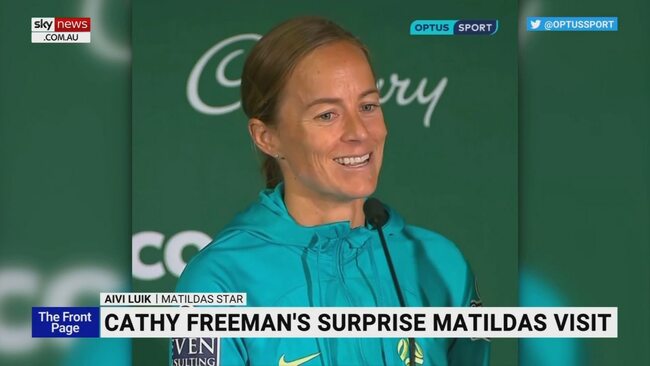 Cathy Freeman surprise visit to the Matildas' camp