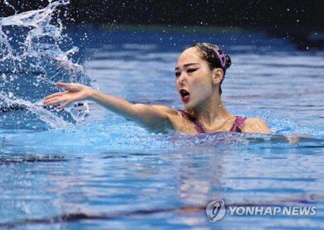 Artistic swimmer Hur Yoon-seo finishes 6th at worlds, top performance by S. Korean