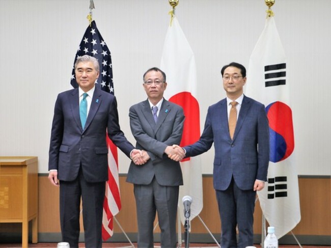 South, U.S. and Japan's envoys discuss North's ICBM launch