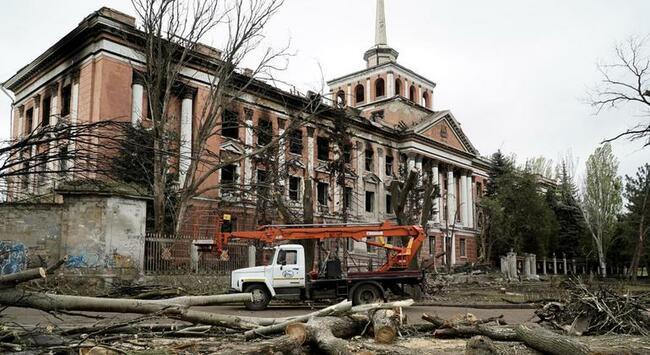 Ukrainian City of Heroes Charts Post-Invasion Future