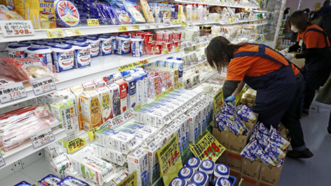 Japan's core consumer prices rise 3.3% in June on year