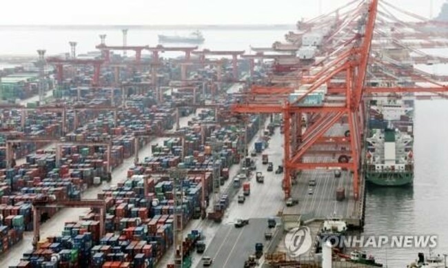 S. Korea's exports to China tumble 26 pct in H1: data
