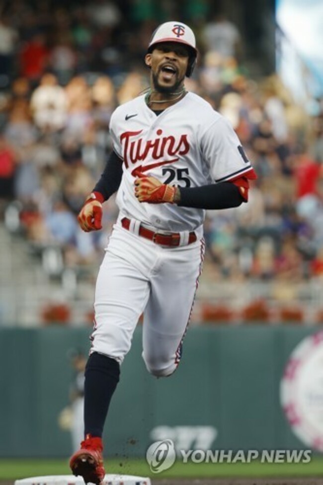 White Sox Twins Baseball