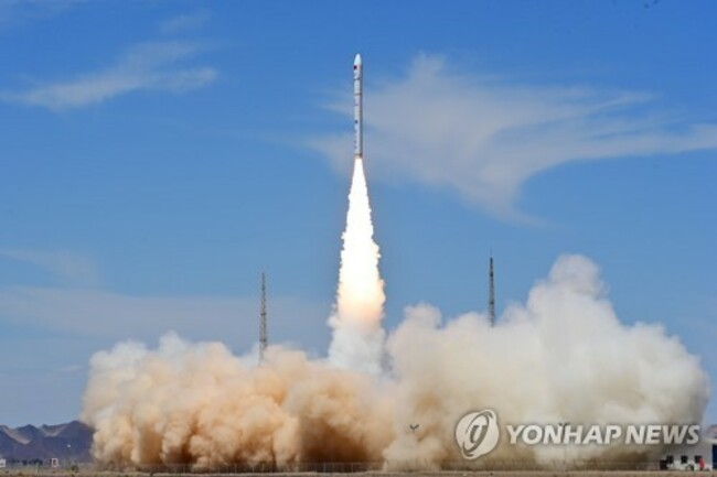 CHINA CARRIER ROCKET LAUNCH