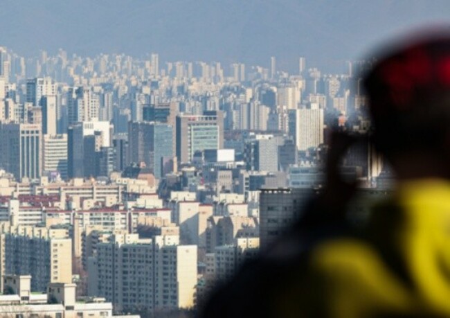 Seoul land prices fall for the first time in ten years and six months due to housing slump