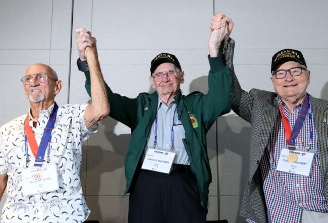 Veterans share memories, tears as they return to mark armistice