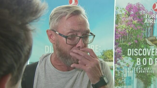 Returning Rhodes tourist pays tribute to Greek volunteers