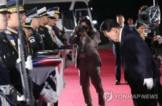 (LEAD) Remains of 7 S. Korean troops killed during Korean War return home