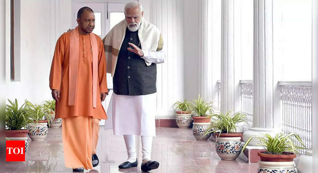 Yogi Adityanath shares picture with PM Modi, assures 'committed to building new India'