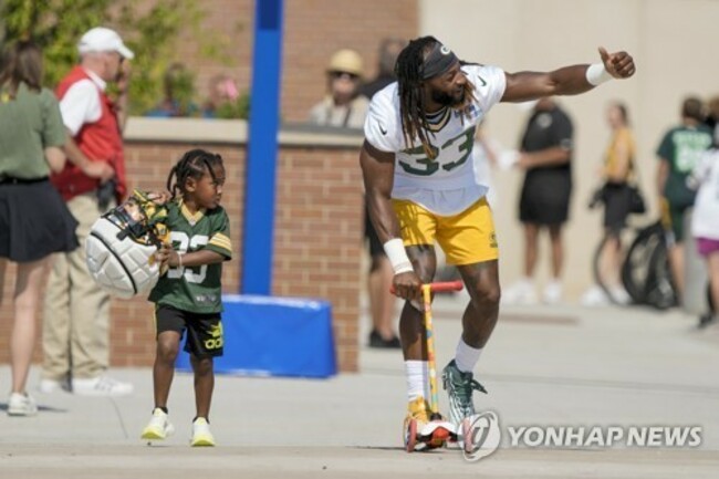 Packers Camp Football