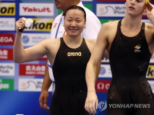 (LEAD) Teen swimmer reaches 1st semis at swimming worlds