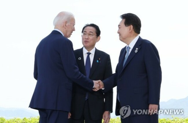 (2nd LD) Biden to host trilateral summit with S. Korean, Japanese leaders at Camp David next month: White House