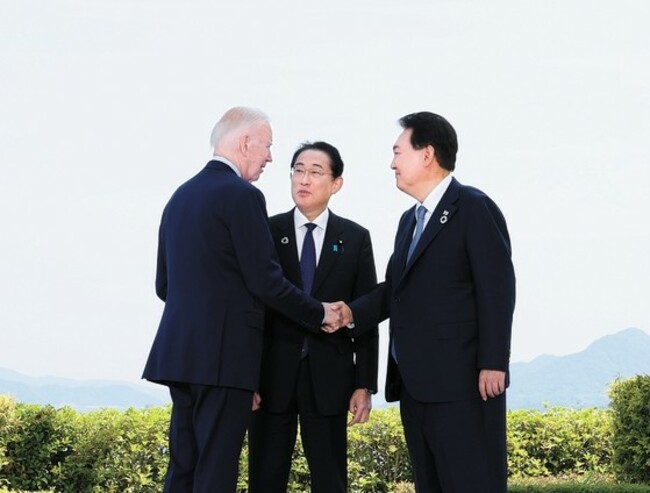 Biden to host trilateral summit with Yoon, Kishida at Camp David on Aug. 18: White House