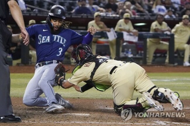 APTOPIX Mariners Diamondbacks Baseball