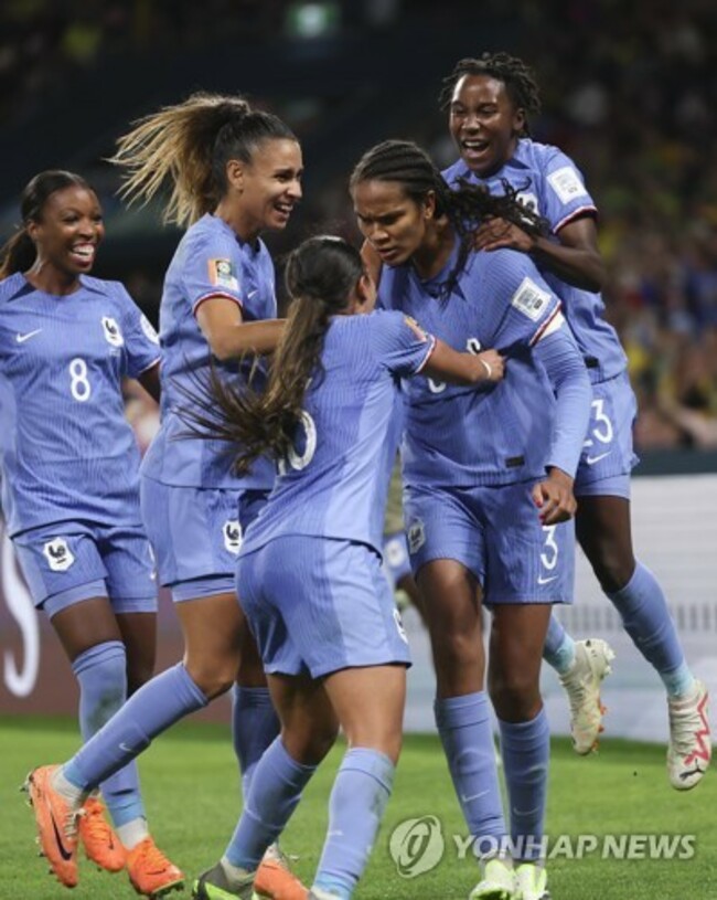 WWCup France Brasil Soccer