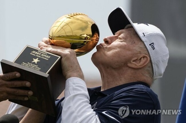APTOPIX Cowboys Camp Football