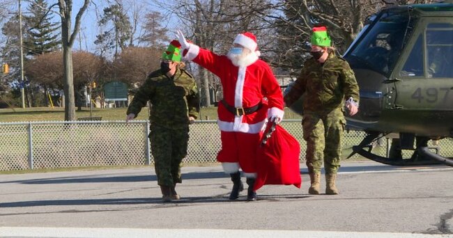 Santa arrives by helicopter to visit young patients at Kingston General Hospital - Kingston