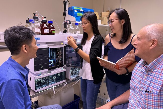 New Bacterial Communication Boosts Antimicrobial Resistance