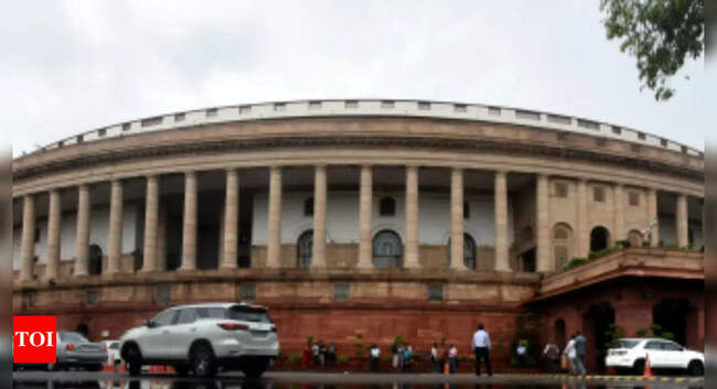 vijay diwas: Parliament lauds Armed Forces on 50th anniversary of Vijay Diwas